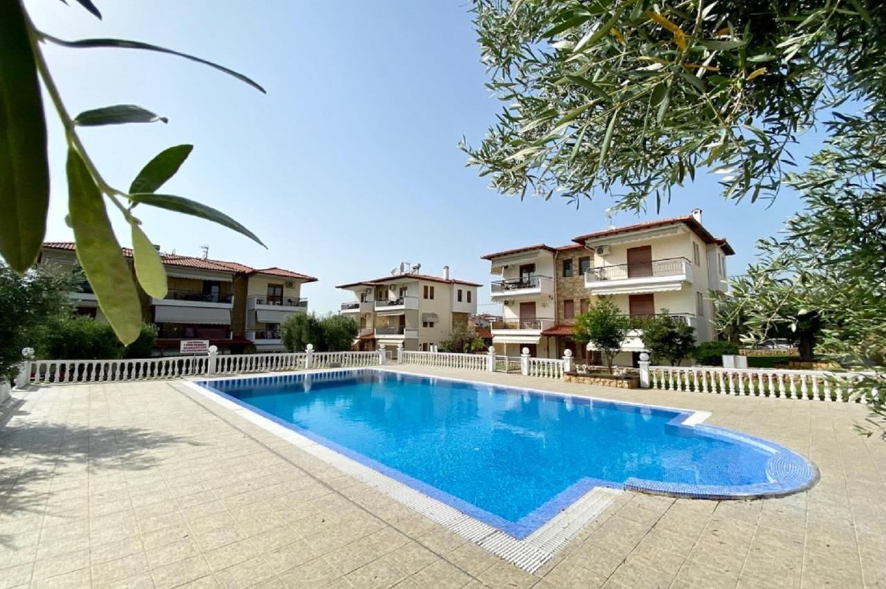 Vladi Guest House Gerakini Sithonia ภายนอก รูปภาพ