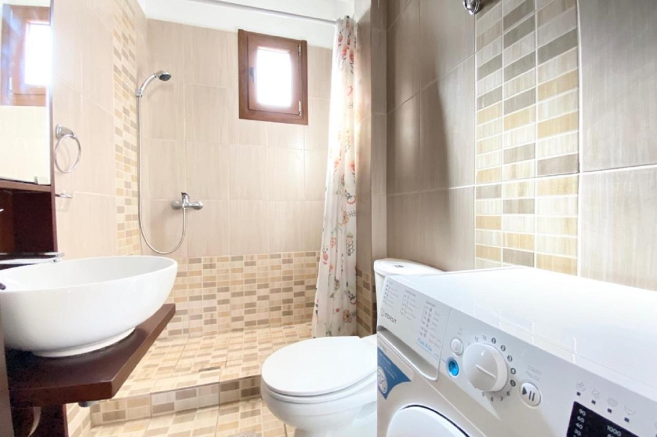 Vladi Guest House Gerakini Sithonia ภายนอก รูปภาพ